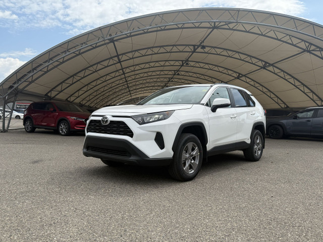 2025 Toyota RAV4 Hybrid LE AWD W/ BLIND SPOT in Cars & Trucks in Calgary