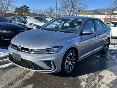 Engine: 1.5L 4cyl. L/100Km City: 8.2 L/100Km Hwy: 5.6