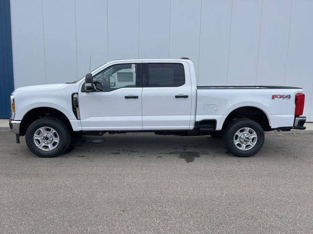2025 Ford Super Duty F-350 SRW XLT in Cars & Trucks in Strathcona County - Image 2