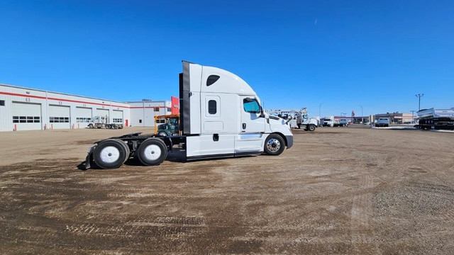 2025 FREIGHTLINER Cascadia in Heavy Trucks in Saskatoon - Image 2