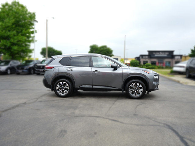 2022 Nissan Rogue SV | 1 Owner in Cars & Trucks in Hamilton - Image 4