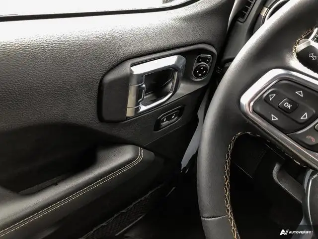 2024 Jeep Wrangler 4xe Sahara | Plug-in Hybrid | Sky One Touch dans Autos et camions dans Calgary - Image 20
