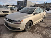 2013 Volkswagon Jetta TDI,2 set of tires,excellent conditions,3 previous owners, low kilometres,gas... (image 1)