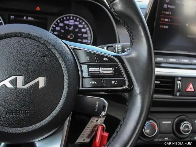 2022 Kia Forte EX | Heated Steering Wheel | Cpo | Lane Keep in Cars & Trucks in Hamilton - Image 15