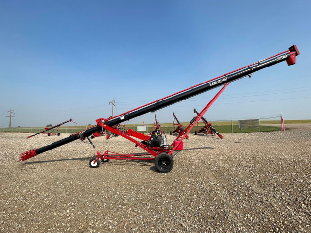 2023 AGI 10" x 41 FT XTA Lite Wheeled Grain Auger in Farming Equipment in Strathcona County - Image 2