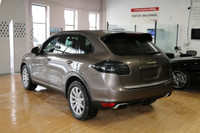 VIEWINGS BY APPOINTMENT ONLY. VEHICLE IS LOCATED OFF-SITE 2011 Porsche Cayenne S Hybrid 3.0L V6 AWD... (image 4)