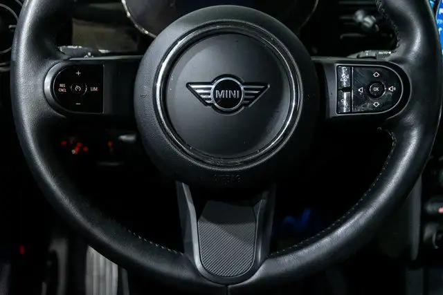 2022 MINI 3 Door Cooper SE 3 Door 100% électrique | Esprit in Cars & Trucks in City of Montréal - Image 14