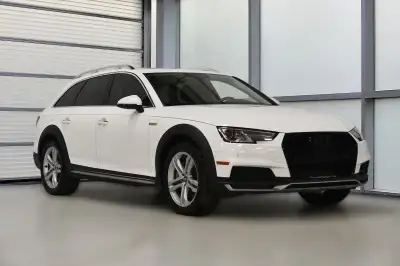 Traction intégrale Audi quattro / Apple Carplay + Android Auto / Toit ouvrant panoramique / Camera d...