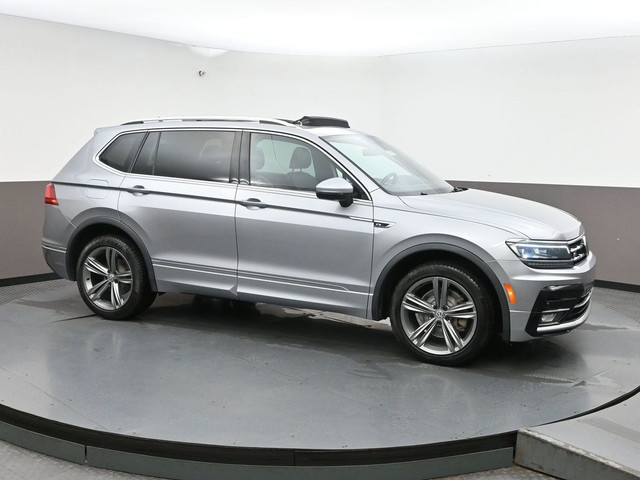 2021 Volkswagen Tiguan Highline R-Line Leather I Panoramic Sunro in Cars & Trucks in City of Halifax