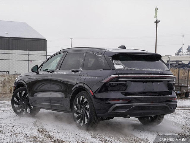 2025 Lincoln Nautilus Reserve Hybrid in Cars & Trucks in Edmonton - Image 4