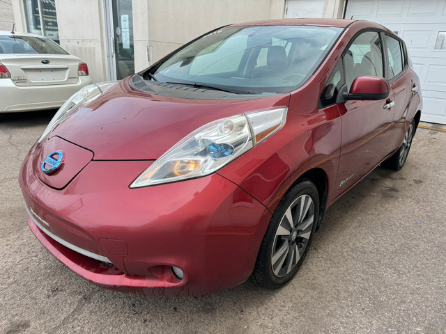 2015 Nissan Leaf AUTOMATIQUE FULL AC MAGS CUIR CAMERA NAVIGATION in Cars & Trucks in Laval / North Shore