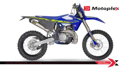 SE 250 Factory 2T Sherco est une marque bien etablie de motocross de competition. Quatre types disti...