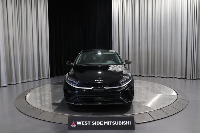 2023 Kia Forte EX Premium HEATED SEATS/WHEEL / SUNROOF / PUSH... in Cars & Trucks in Edmonton - Image 2