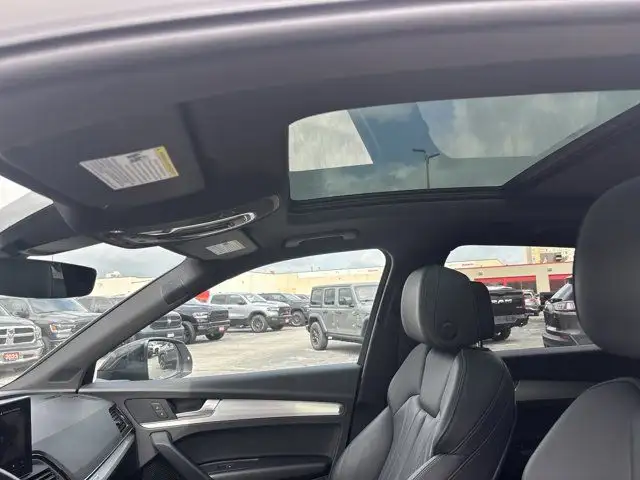 2023 Audi Q5 TECHNIK**AWD**LEATHER** in Cars & Trucks in Mississauga / Peel Region - Image 24