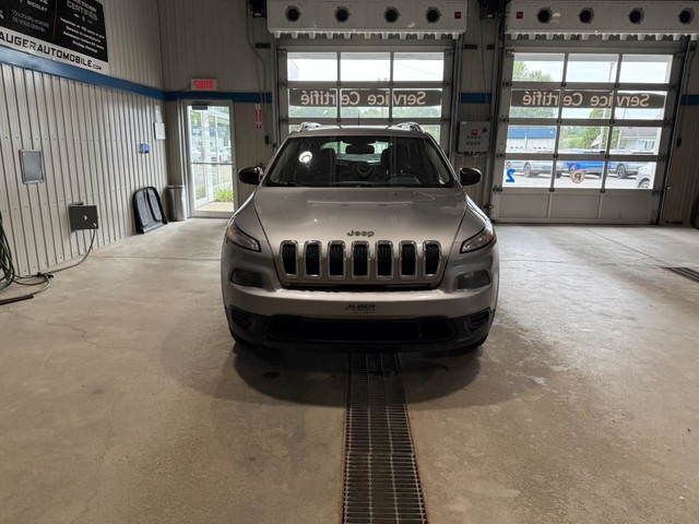2016 Jeep Cherokee Sport in Cars & Trucks in Trois-Rivières - Image 2