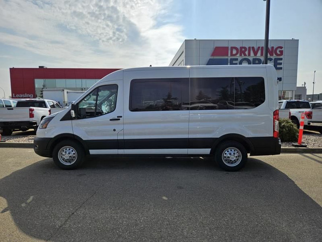 2023 Ford Transit Passenger Wagon Transit 12 Passenger Wagon T-3 in Cars & Trucks in St. Albert - Image 3