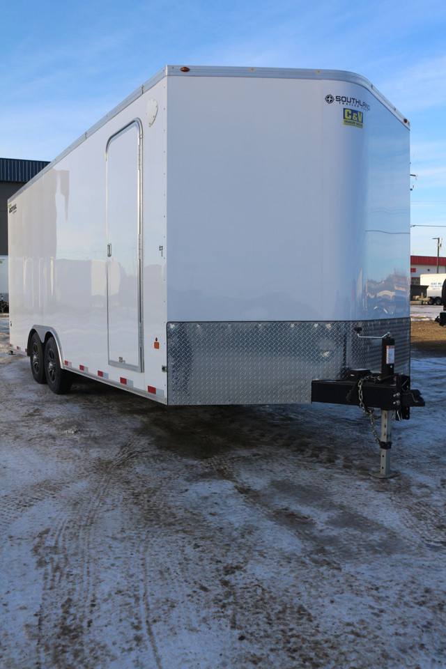 2023 ROYAL 8 ' X 18' ENCLOSED TRAILER in Travel Trailers & Campers in Prince George - Image 4