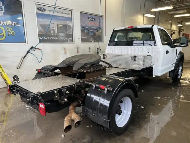 2019 Ford F-550 XL cabine simple 2RM 169 po DCE de 84 po Ford Su in Cars & Trucks in Longueuil / South Shore - Image 6