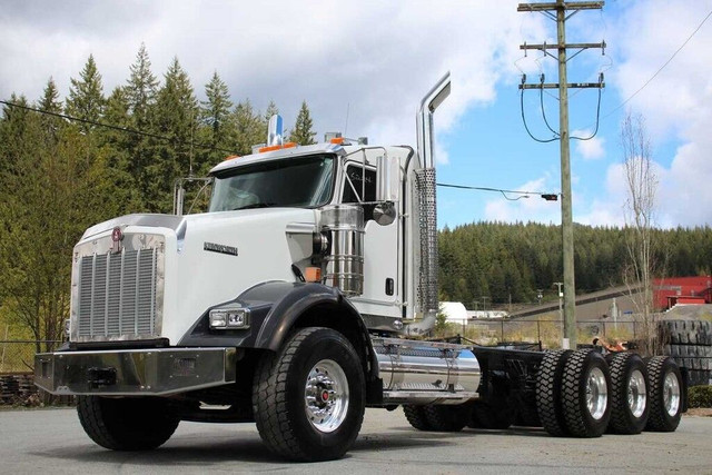  2019 Kenworth T800 Extended Day Cab Tri Drive X15 565HP 18 Spd  in Heavy Trucks in Edmonton - Image 2