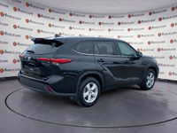 Thanks for viewing our House Of Cars Argyll inventory! AMVIC licensed dealer! The 2023 Toyota Highla... (image 6)