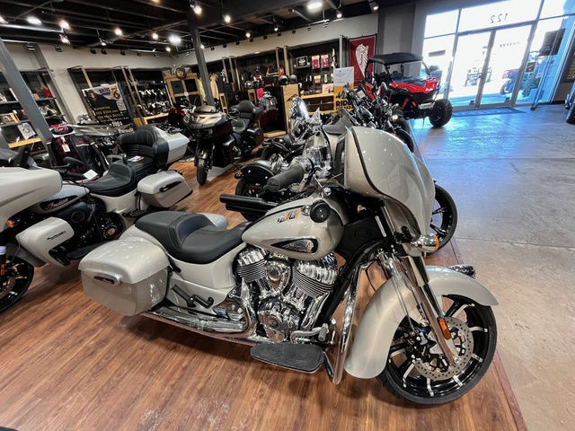 2023 Indian Chieftain Limited Limited Silver Quartz Metallic in Street, Cruisers & Choppers in City of Halifax - Image 3