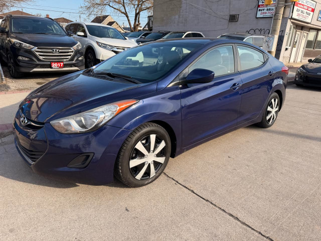 2013 Hyundai Elantra 4dr Sdn Auto in Cars & Trucks in Hamilton - Image 3