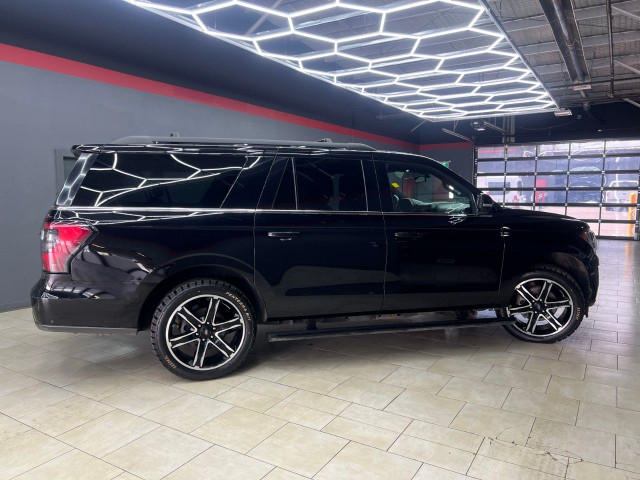 2021 Ford Expedition in Cars & Trucks in Edmonton - Image 2