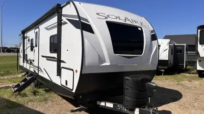 Palomino Trailer PAT294DBHS- Welcome to your new home away from home, where the whole families comfo...