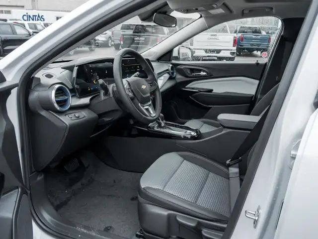2025 Chevrolet Trax LT True North Edition-Sunroof | Wireless Cha in Cars & Trucks in Markham / York Region - Image 11