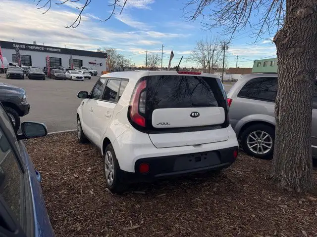 2017 Kia Soul LX62863210044419121