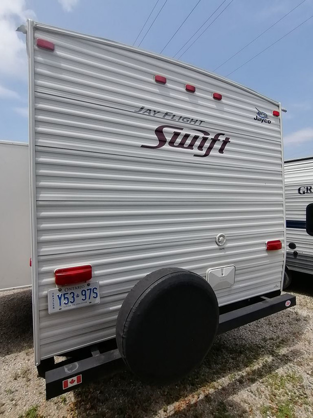 2014 JAYCO SWIFT 248RB in Travel Trailers & Campers in London - Image 4