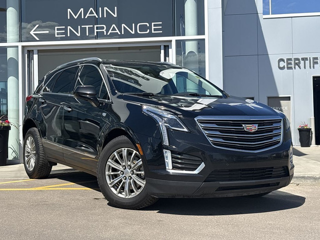 2017 Cadillac XT5 Luxury AWD in Cars & Trucks in Edmonton - Image 2