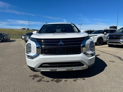 2024 Mitsubishi Outlander SEL in Cars & Trucks in Calgary - Image 2