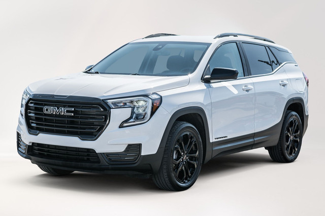 2022 GMC Terrain SLE Awd / Carplay et Android / Sieges Chauffant in Cars & Trucks in City of Montréal