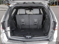 This Dodge Durango has a dependable ERC 3.6L Pentastar(TM) VVT V6 engine w/ESS engine powering this... (image 7)