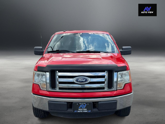 2011 Ford F-150 XL FX2 **CREW CAB / 5.5FT BOX** in Cars & Trucks in Hamilton - Image 2