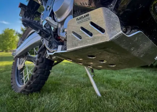 2019 HONDA CRF250L RALLY-RED! in Dirt Bikes & Motocross in Winnipeg - Image 6