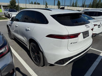 This Jaguar F-PACE boasts a Intercooled Turbo Premium Unleaded I-4 2.0 L/122 engine powering this Au... (image 1)