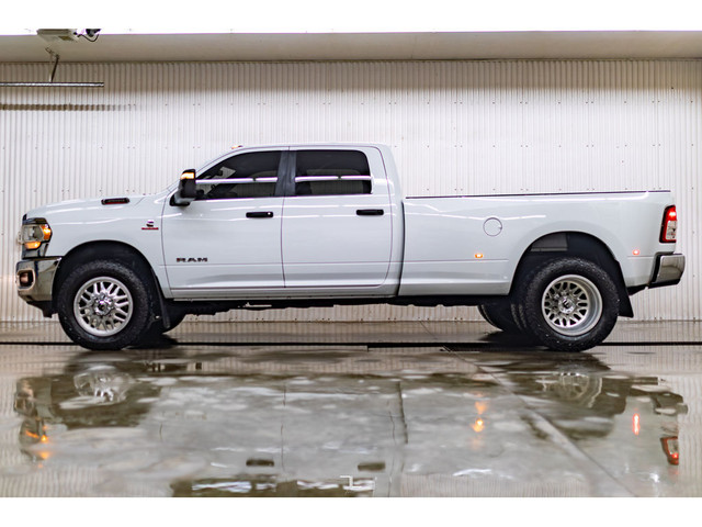 2024 Ram 3500 4x4 Crew Cab Big Horn Dually Diesel Nav BCam in Cars & Trucks in Red Deer - Image 3