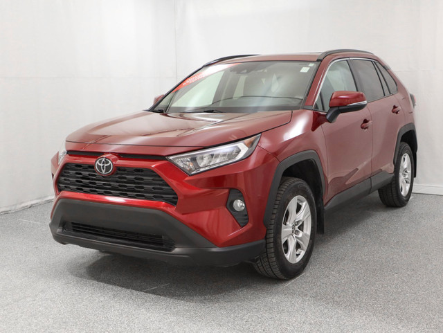 2021 Toyota RAV4 XLE AWD, SIÈGES ET VOLANT CHAUFFANTS, TOIT OUVR in Cars & Trucks in Longueuil / South Shore