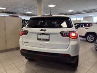 Former Ontario Chrysler Demo Vehicle**Clean Car Fax**Jeep**Compass**Altitude**4x4**2.4L **Automatic*... (image 4)
