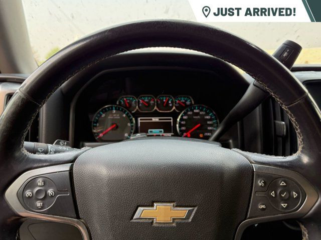2015 Chevrolet Silverado 1500 LT 4WD Crew Cab | Heated Seats in Cars & Trucks in Strathcona County - Image 4