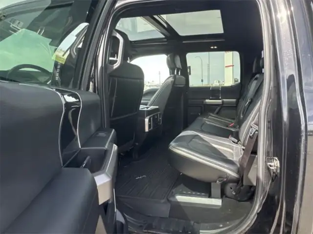 2021 Ford F-350 Super Duty Platinum PLATINUM (DIESEL - POWER RUN in Cars & Trucks in Cranbrook - Image 14