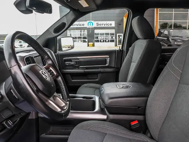 2021 RAM 1500 Classic SLT Warlock | GPS | Park Senses | Back-... in Cars & Trucks in London - Image 21