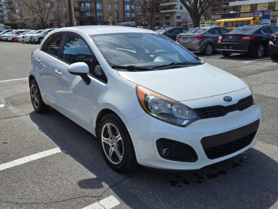 2013 Kia Rio LX HATCHBACK * MAGS * BAS MILLAGE * TRES PROPRE !!