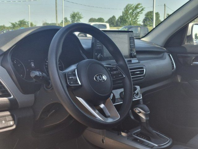 2021 Kia Seltos LX AWD | Heated Steering + Seats | CarPlay + in Cars & Trucks in Guelph - Image 2