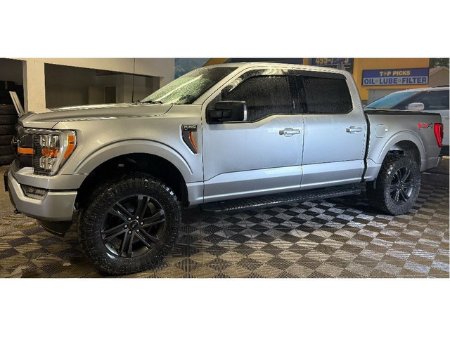 2021 Ford F-150 XLT Sport, 302A, V8, FX4, Low Kms, One Owner! in Cars & Trucks in North Bay - Image 2