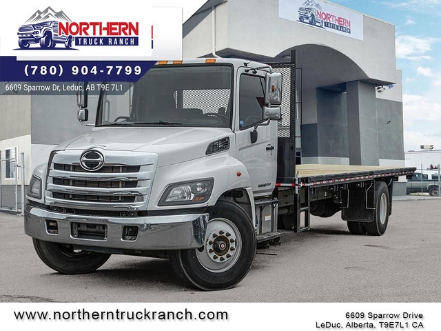 2018 Hino 338 FLAT BED TRUCK 26 FT in Cars & Trucks in Edmonton