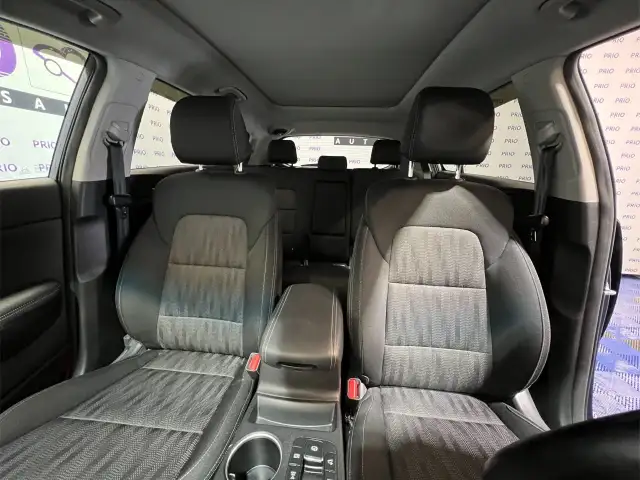 2020 Kia Sportage in Cars & Trucks in Ottawa - Image 19