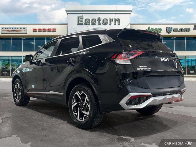 2023 Kia Sportage LX | Heated Seats | Back-Up Camera in Cars & Trucks in Winnipeg - Image 3